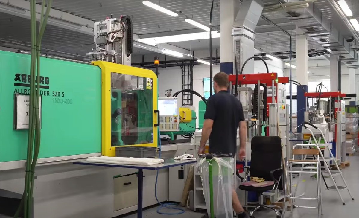       
          SICO Silicone si díky systému MANTA usnadnilo automatizaci výrobních procesů
      